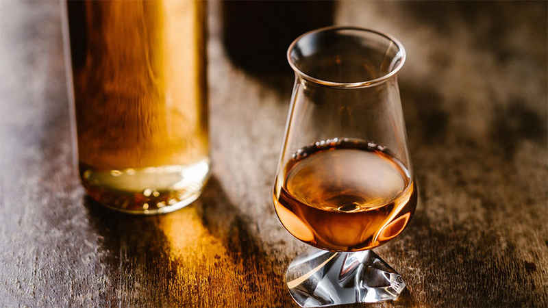 12 Whiskey Gifts of Christmas - Day 4 - Tuath Whiskey Glass